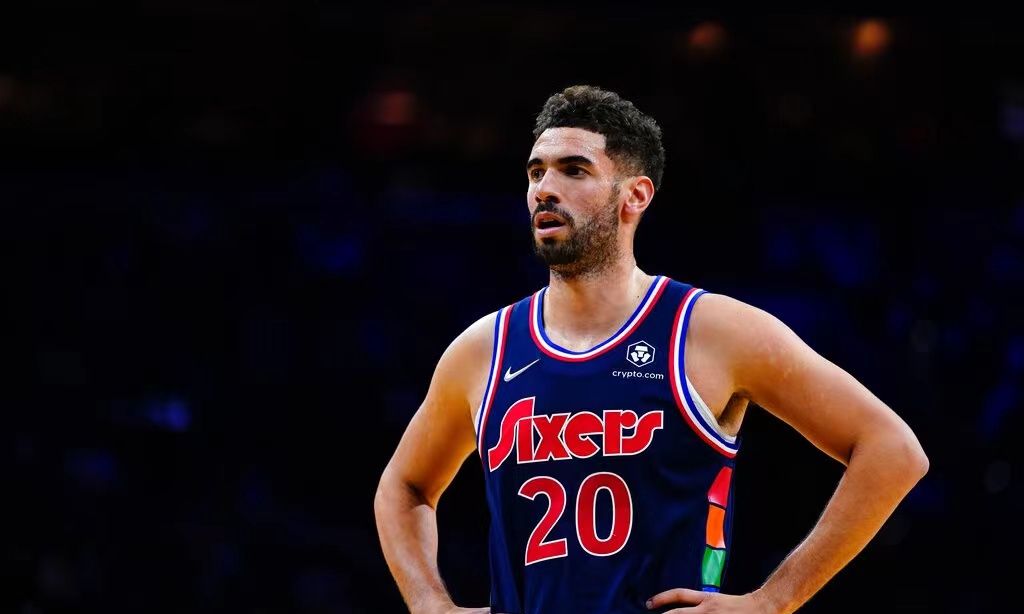 包含费城76人清晨更衣室发声里尔围绕NBA总决赛造点机会之后，Ming连续十五场比赛得分超过大比分领先的词条