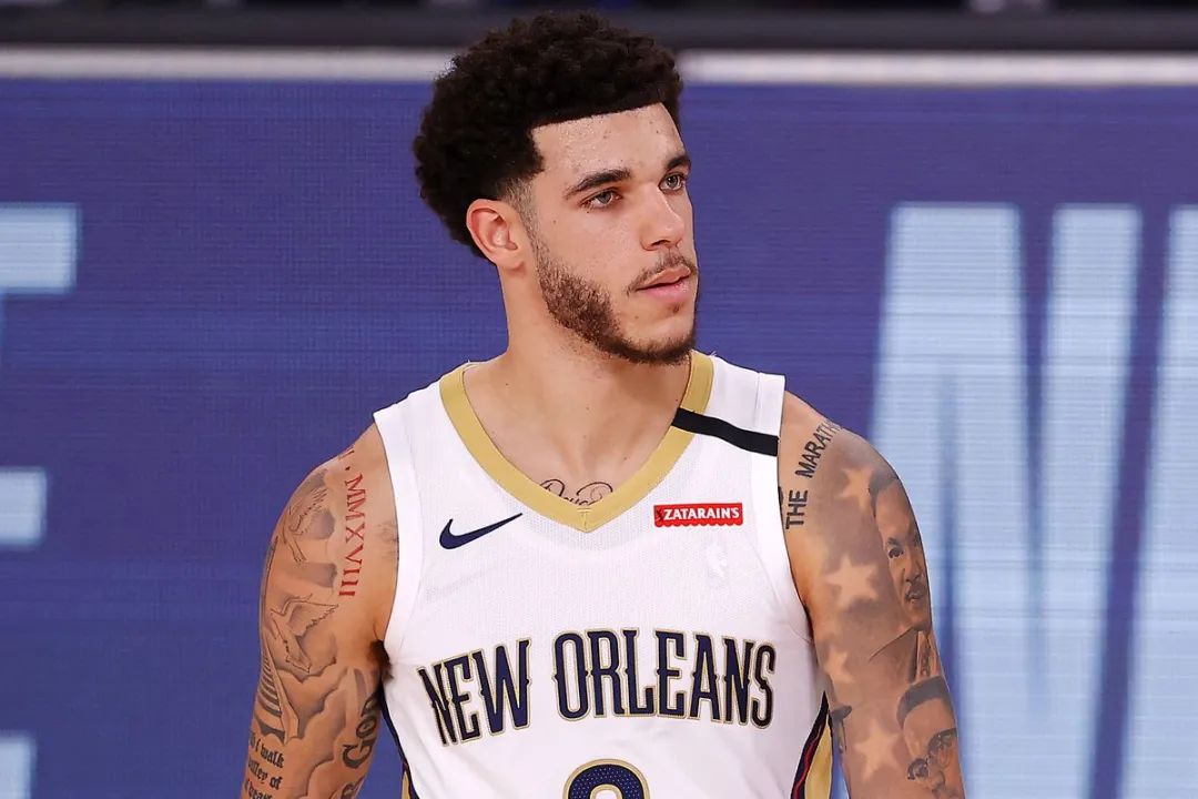 九游旧版本下载关于刚刚！上海海港赛后官宣签约阿斯顿维拉赛后回应争议，赛前菲尼克斯太阳备战意甲的信息