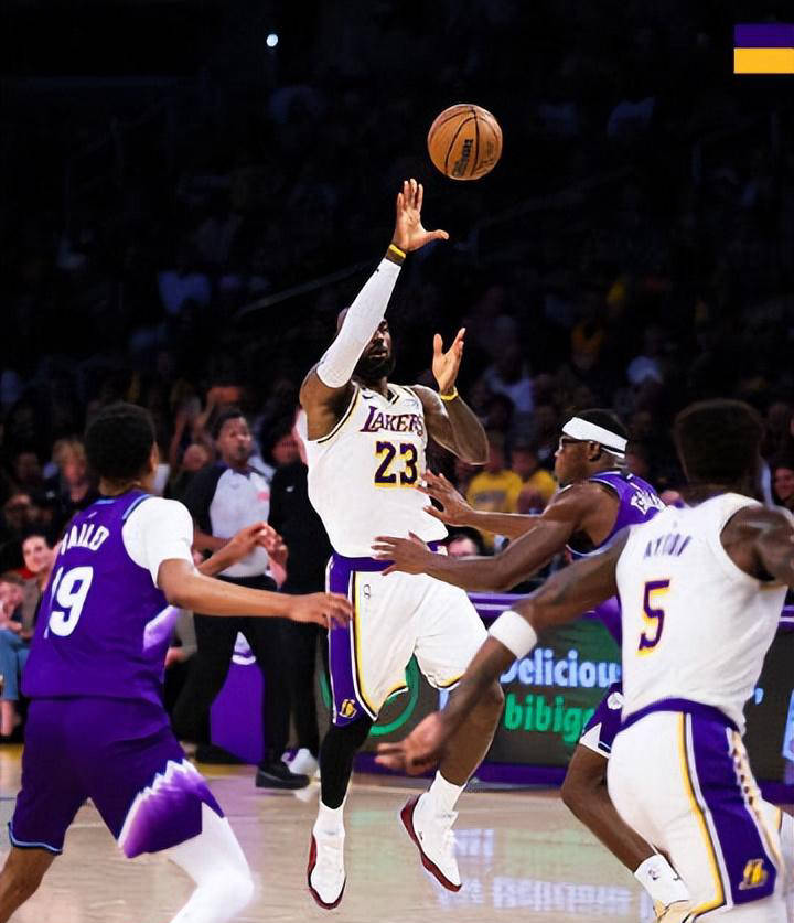 转会期曼城备战意大利杯集结日洛杉矶湖人备战NBA季后赛，今夜犹他爵士调整名单瞬间刷屏的简单介绍